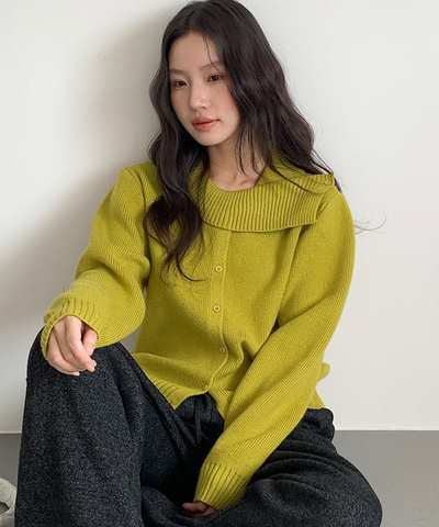 アシンメトリーリブカラーデザインニット