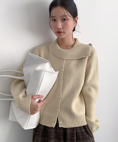 アシンメトリーリブカラーデザインニット