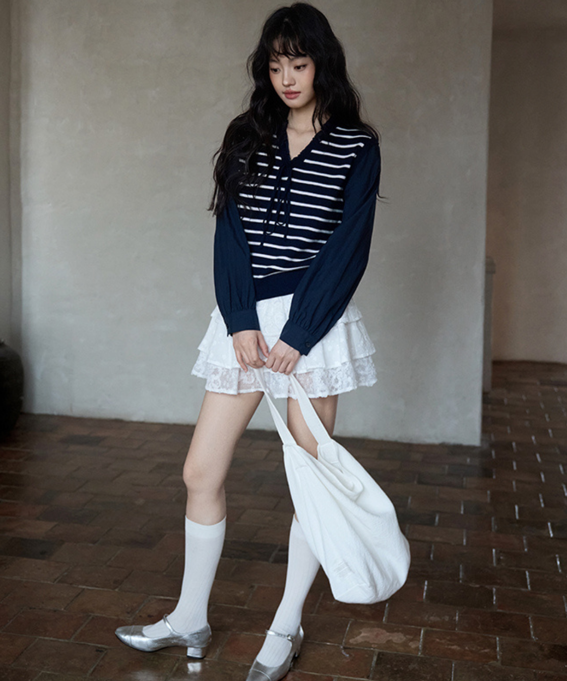 フリル付きVネックボーダーニット切替長袖ブラウス