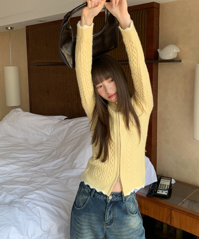 ケーブルジップカーディガン