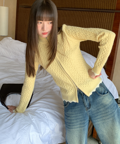 ケーブルジップカーディガン