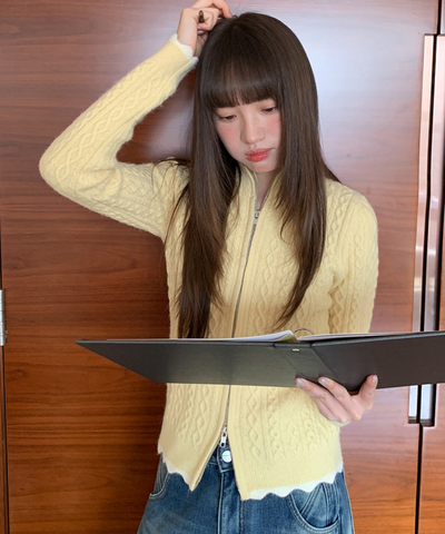 ケーブルジップカーディガン