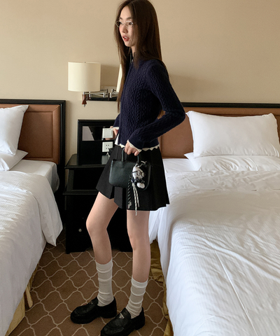 ケーブルジップカーディガン