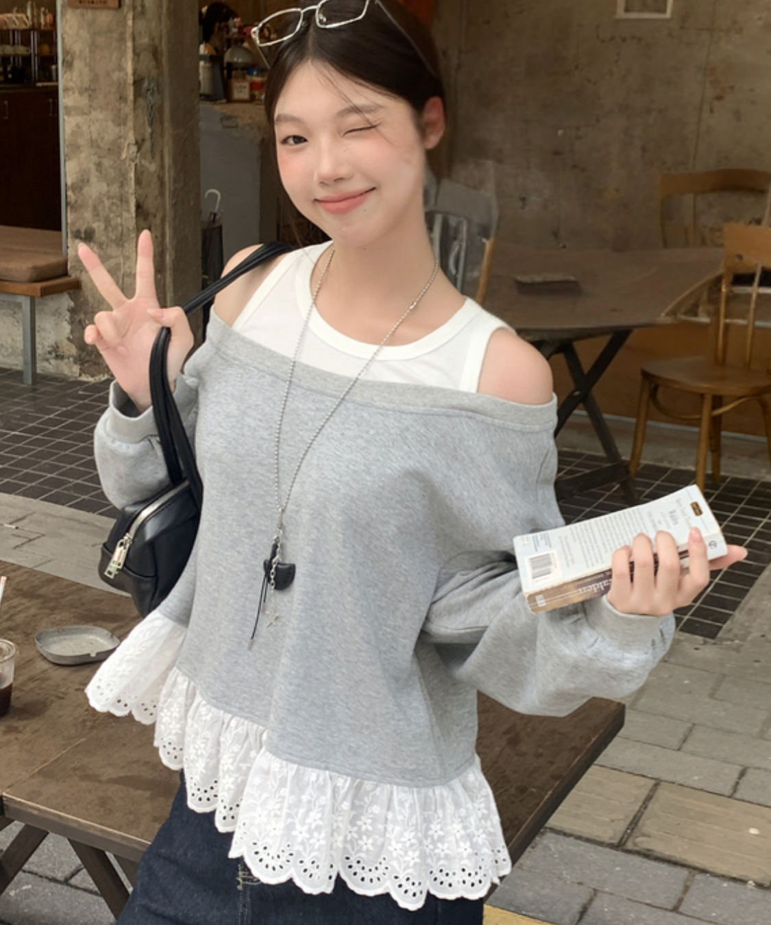 裾レース切り替えオフショル風スウェット