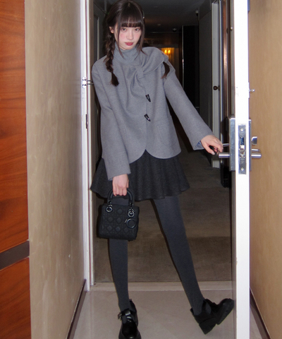 ノーカラーリボン襟トグルボタンジャケット