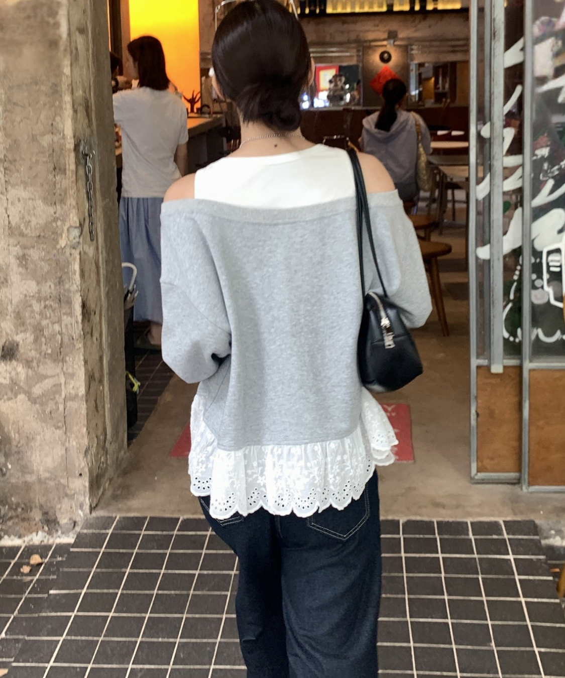 裾レース切り替えオフショル風スウェット