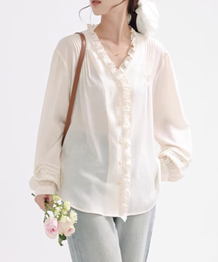 A white shirt for a clean spring look