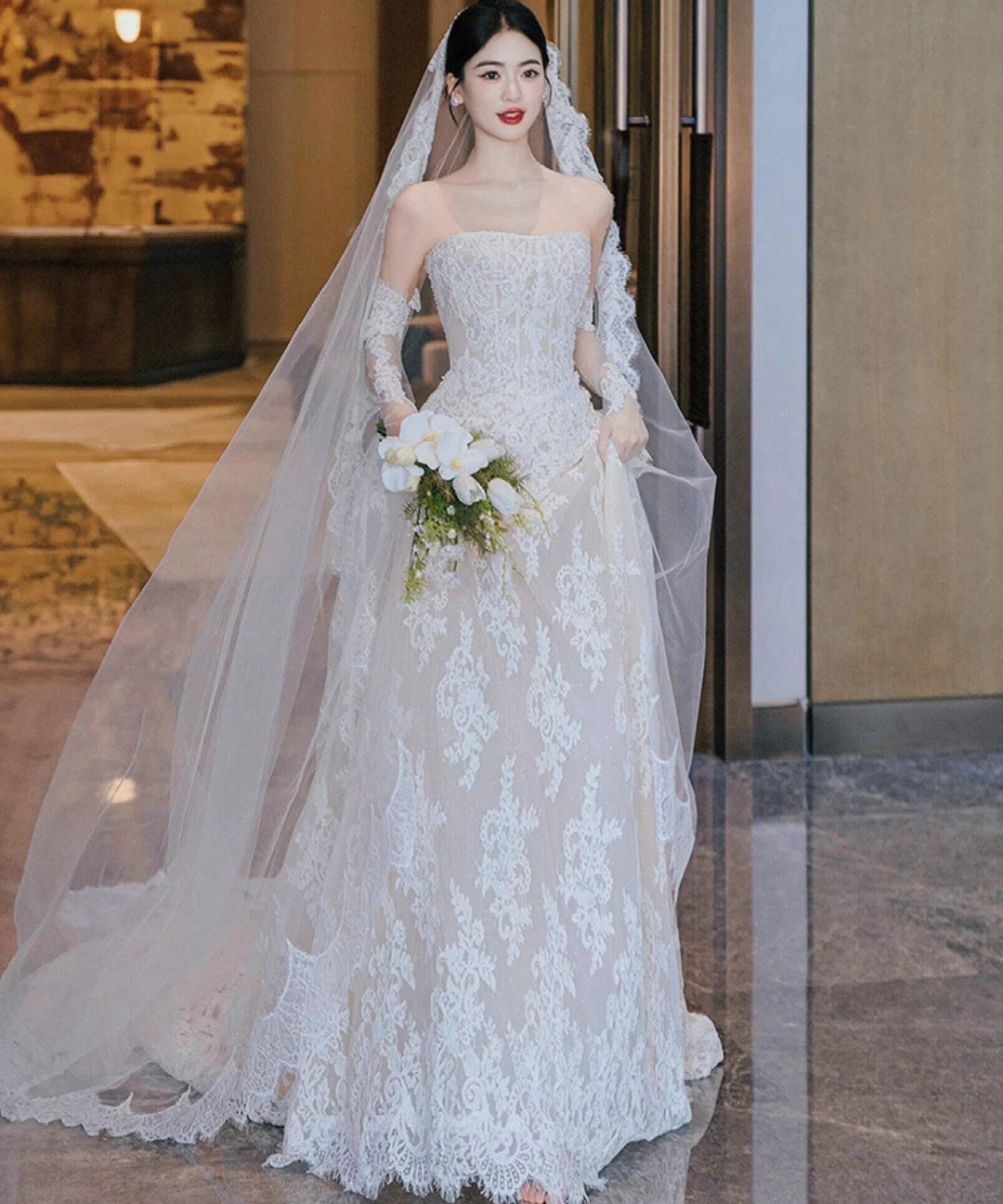 ドレスプロダクション ベアトップ Aライン フリルドレス(W297DP)結婚 ドレスプロダクション ベアトップ Aライン フリルドレス(W297DP)結婚