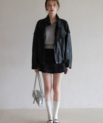 スタンドカラー ベルト付きフェイクレザーブルゾン