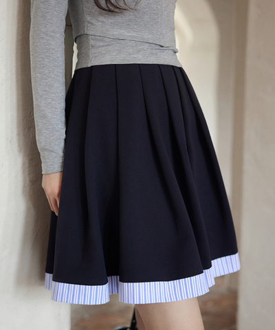 裾ストライププリーツフレアスカート