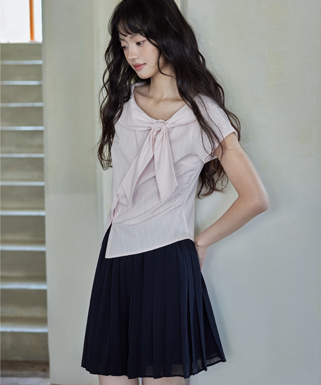 ショールカラービッグリボンストライプブラウス