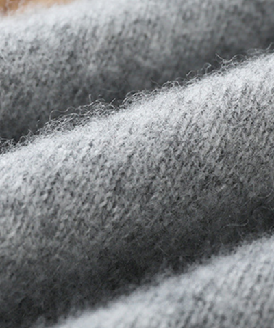 ドッグデザイン襟付きニット