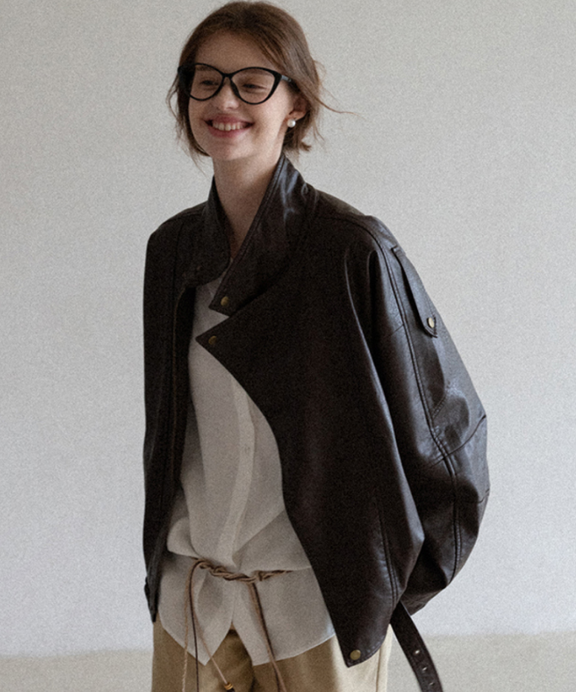 スタンドカラー ベルト付きフェイクレザーブルゾン