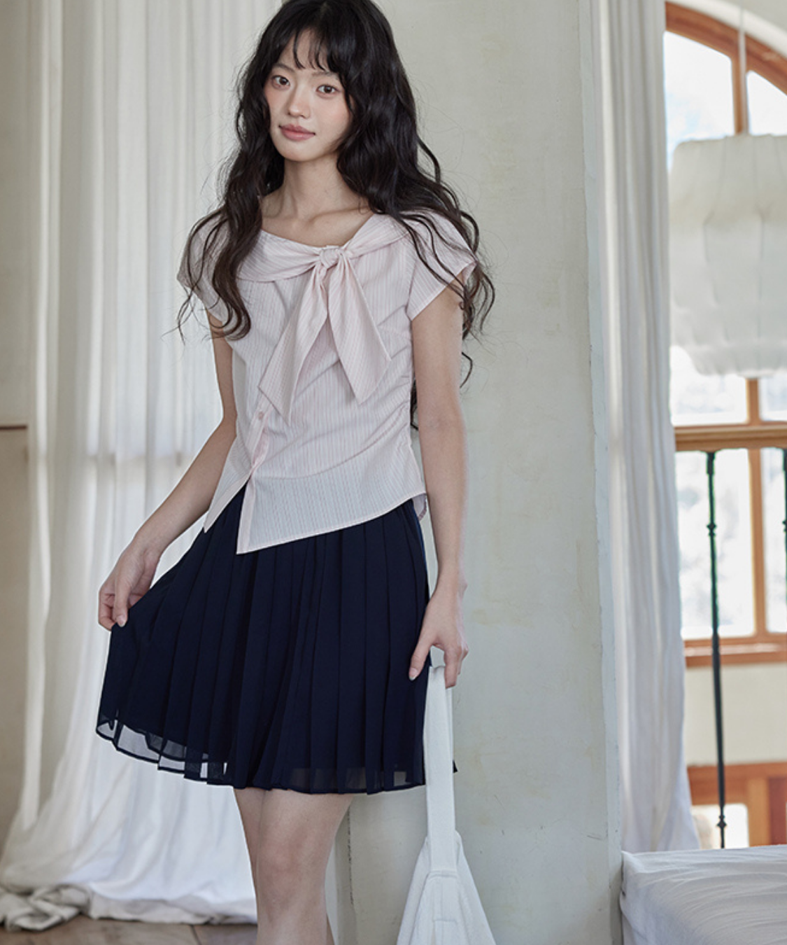 ショールカラービッグリボンストライプブラウス