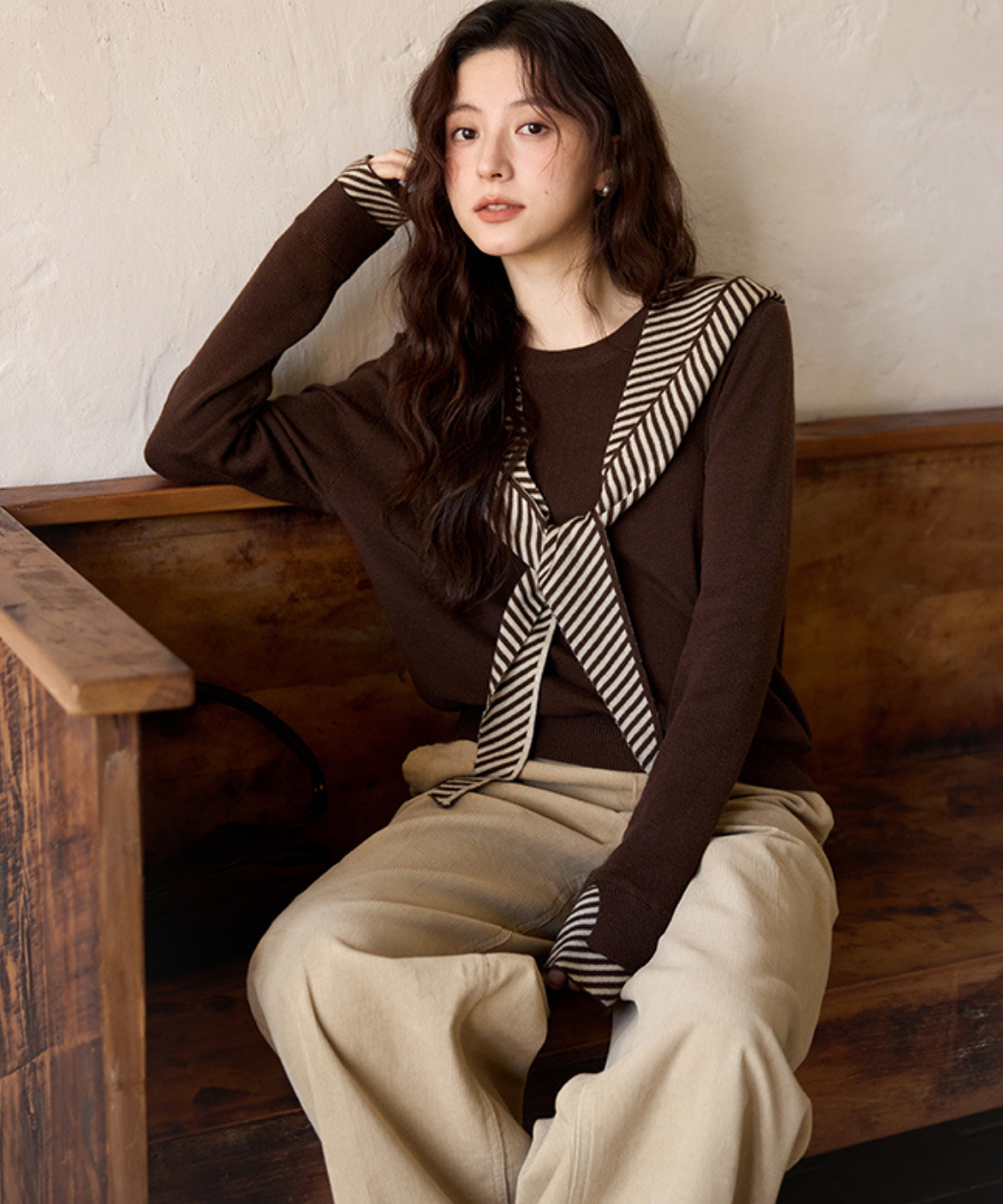 ボーダーフードショール付きクルーネックニットトップス