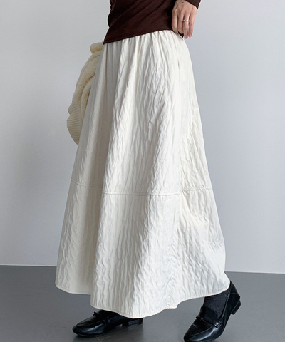 キルティングフレアロングスカート