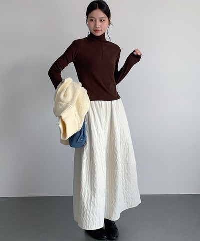 キルティングフレアロングスカート