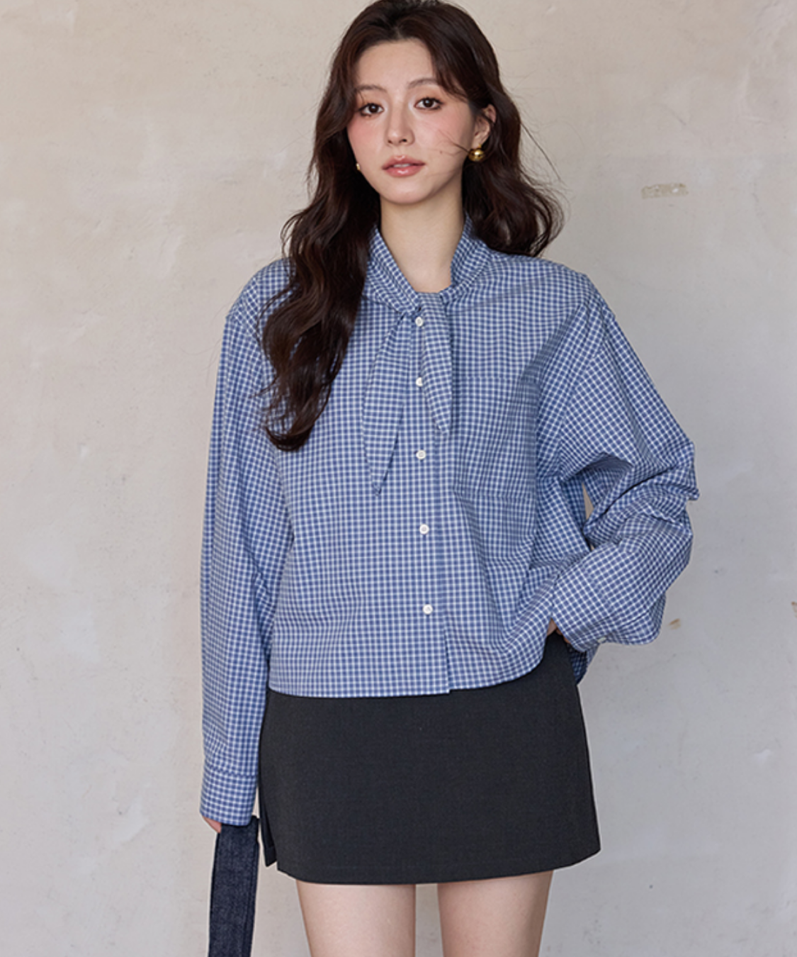 リボンタイ付きチェックブラウス