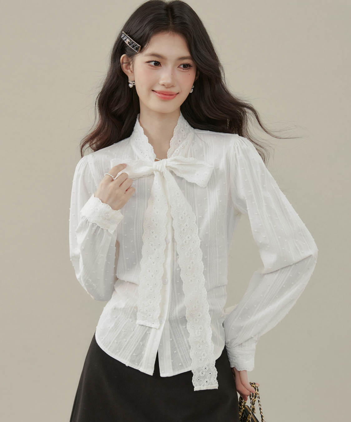 レースボウタイドビーブラウス