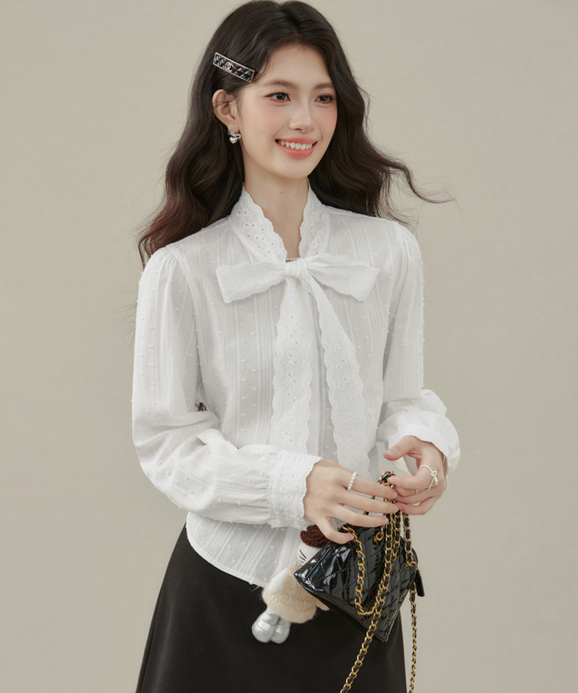 レースボウタイドビーブラウス