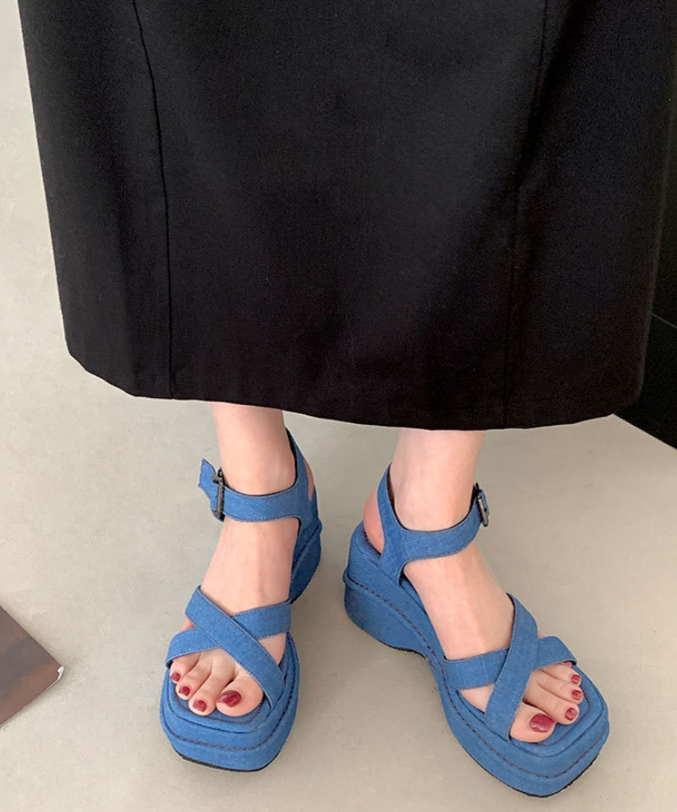 𝐷𝐴𝐼𝑆𝑌 | . サンダルのご購入がたくさんの中 ウェッジ