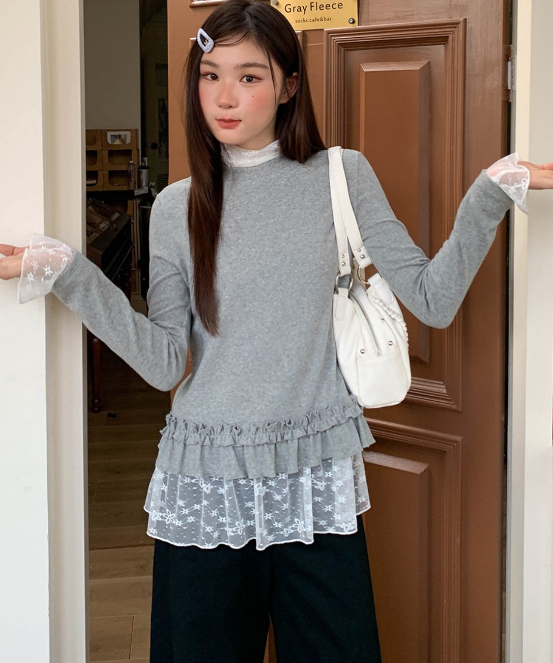 裾フリルニット＋レースハイネックインナー 2点セット