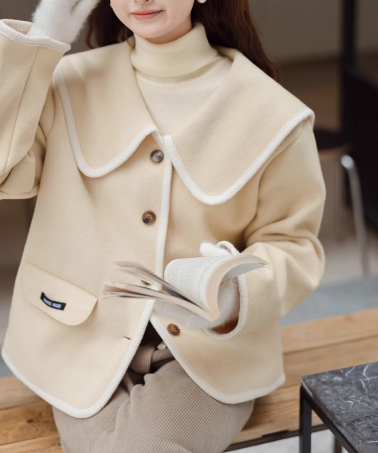 The appeal of one-tone outfits: 4. They make you look like a fashion expert.