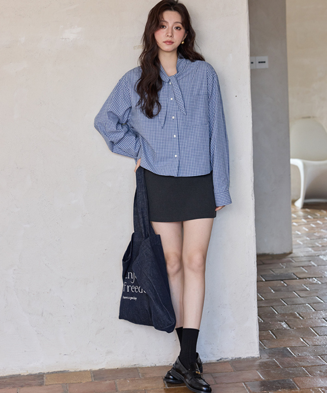 リボンタイ付きチェックブラウス