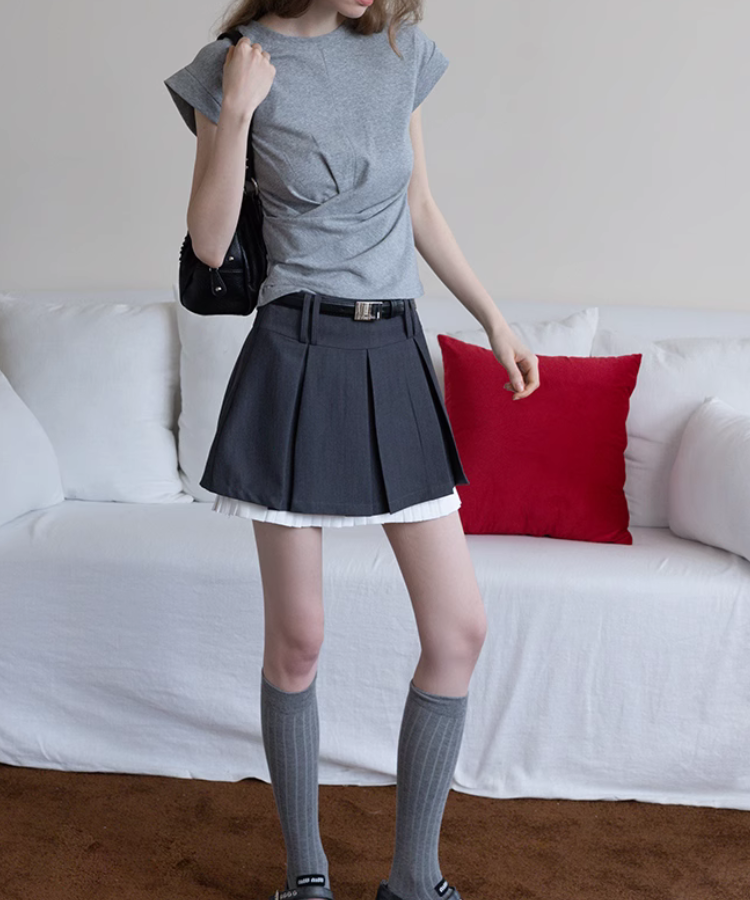 ベルト付きレイヤードプリーツミニスカート