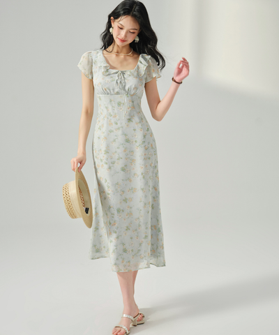 フリルスリーブ胸元リボン付きワンピース