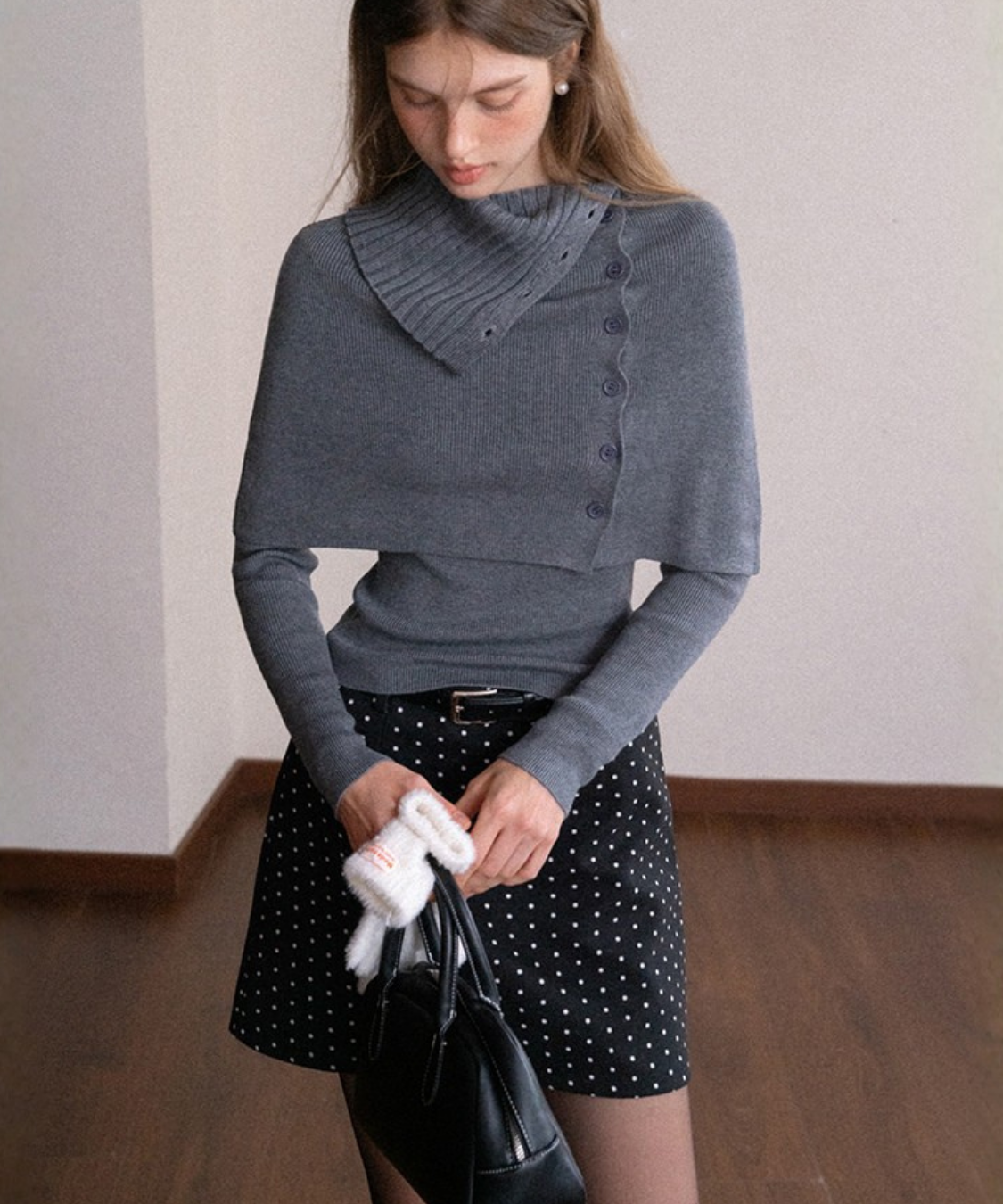 ベルト付きドット柄ミニスカート