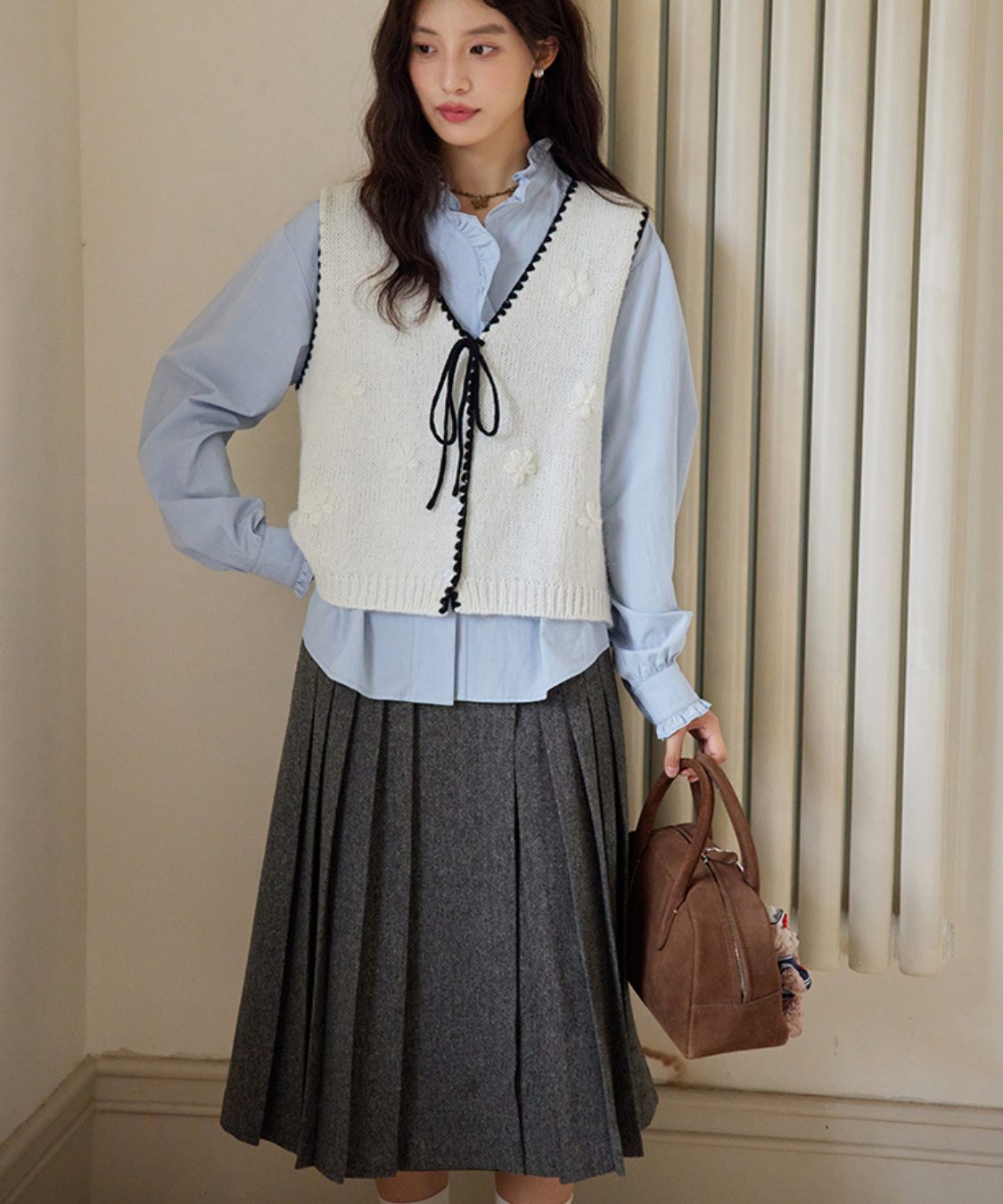 サイドボタンディテールラップ風プリーツスカート