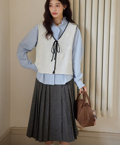 サイドボタンディテールラップ風プリーツスカート