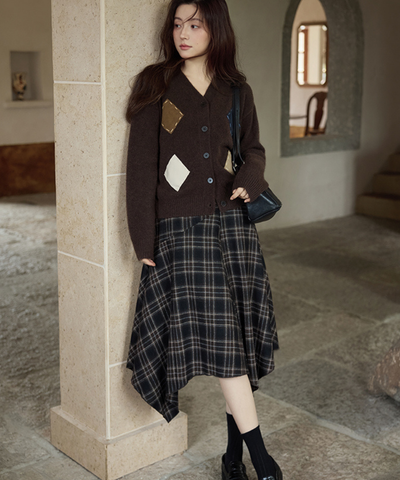 チェック柄アシンメトリーフレアスカート