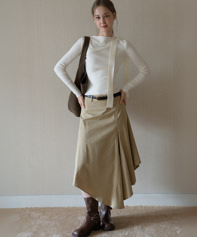 アシンメトリーヘムフレアスカート