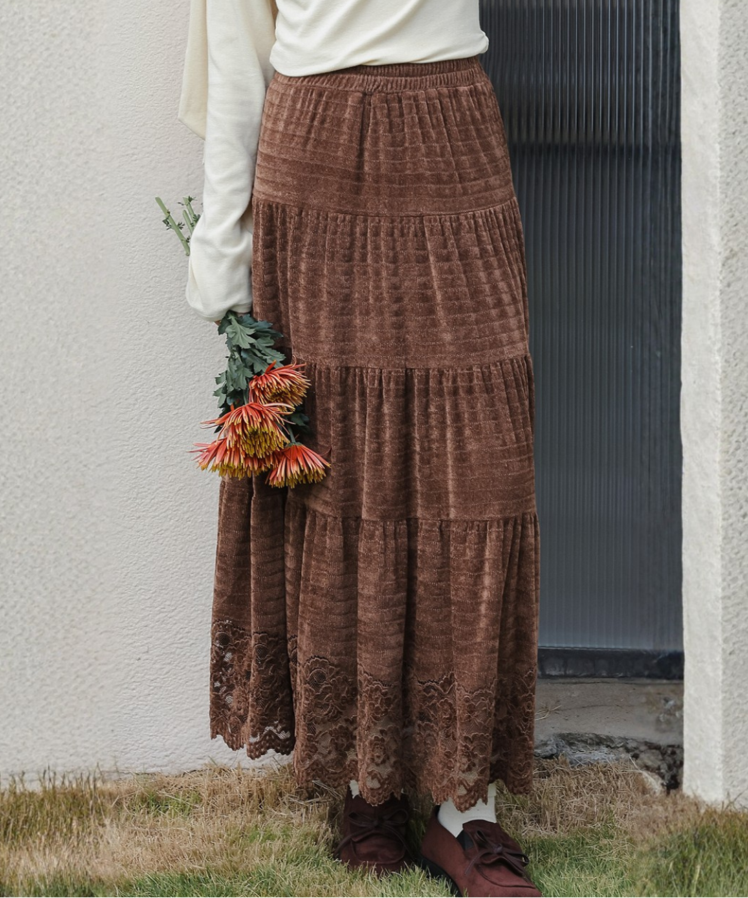 ティアード切り替えスカラップレースロングスカート