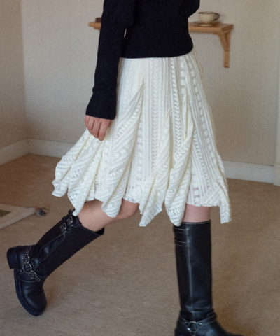 レースイレギュラーヘムスカート