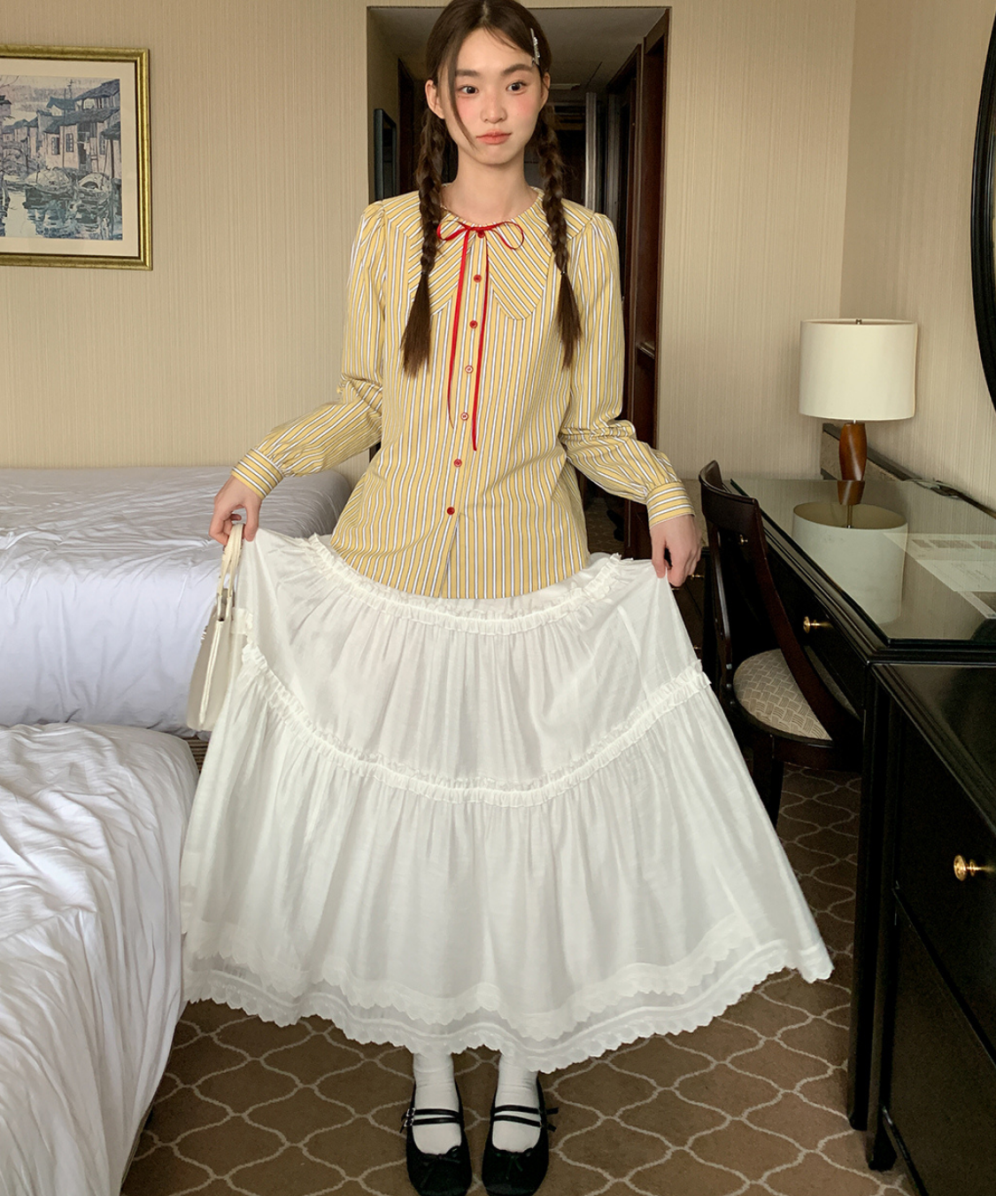 Wスカラップレースティアードスカート