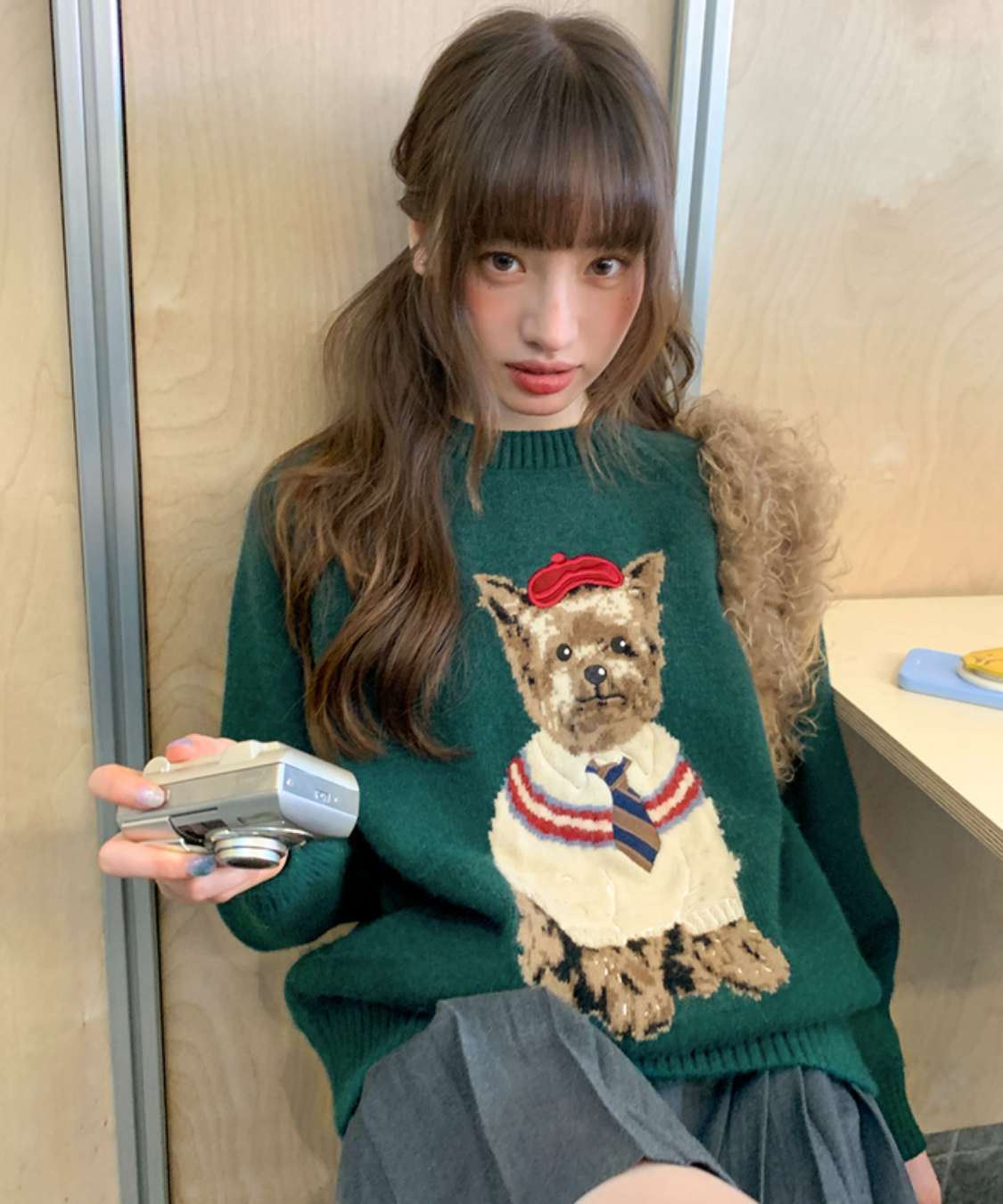 ドッグ柄クルーネックニットセーター