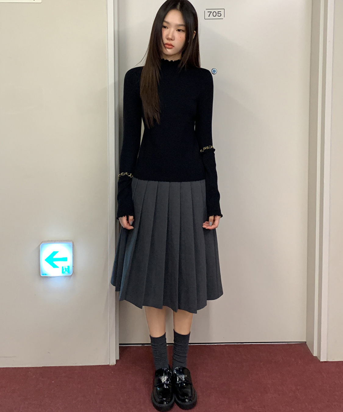 フリル巻き風アクセント付きプリーツスカート