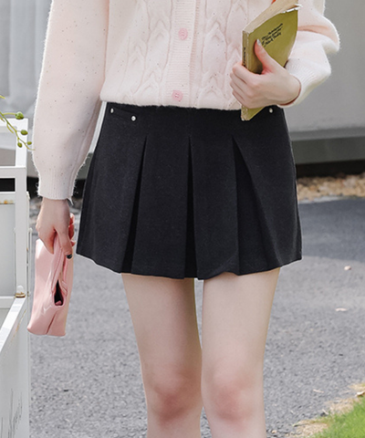 ベルト付きボックスプリーツショートスカート