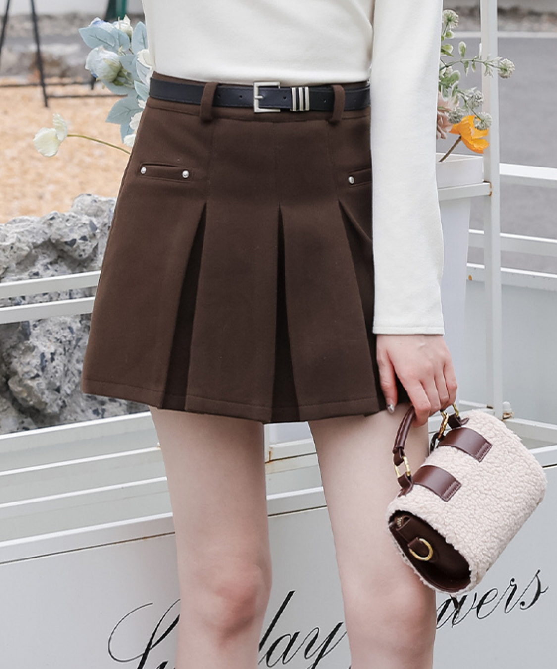 ベルト付きボックスプリーツショートスカート