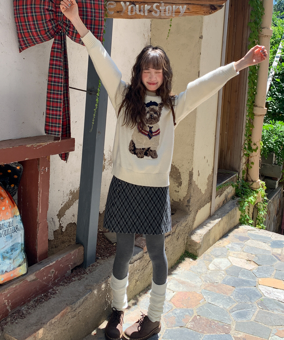 ドッグ柄クルーネックニットセーター