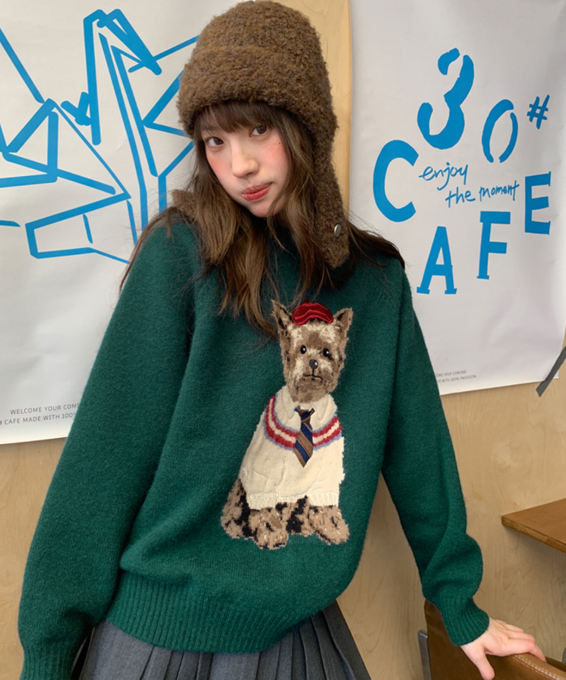 ドッグ柄クルーネックニットセーター