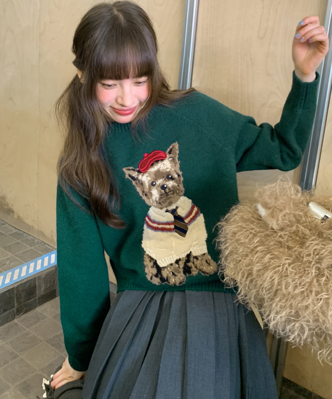 ドッグ柄クルーネックニットセーター