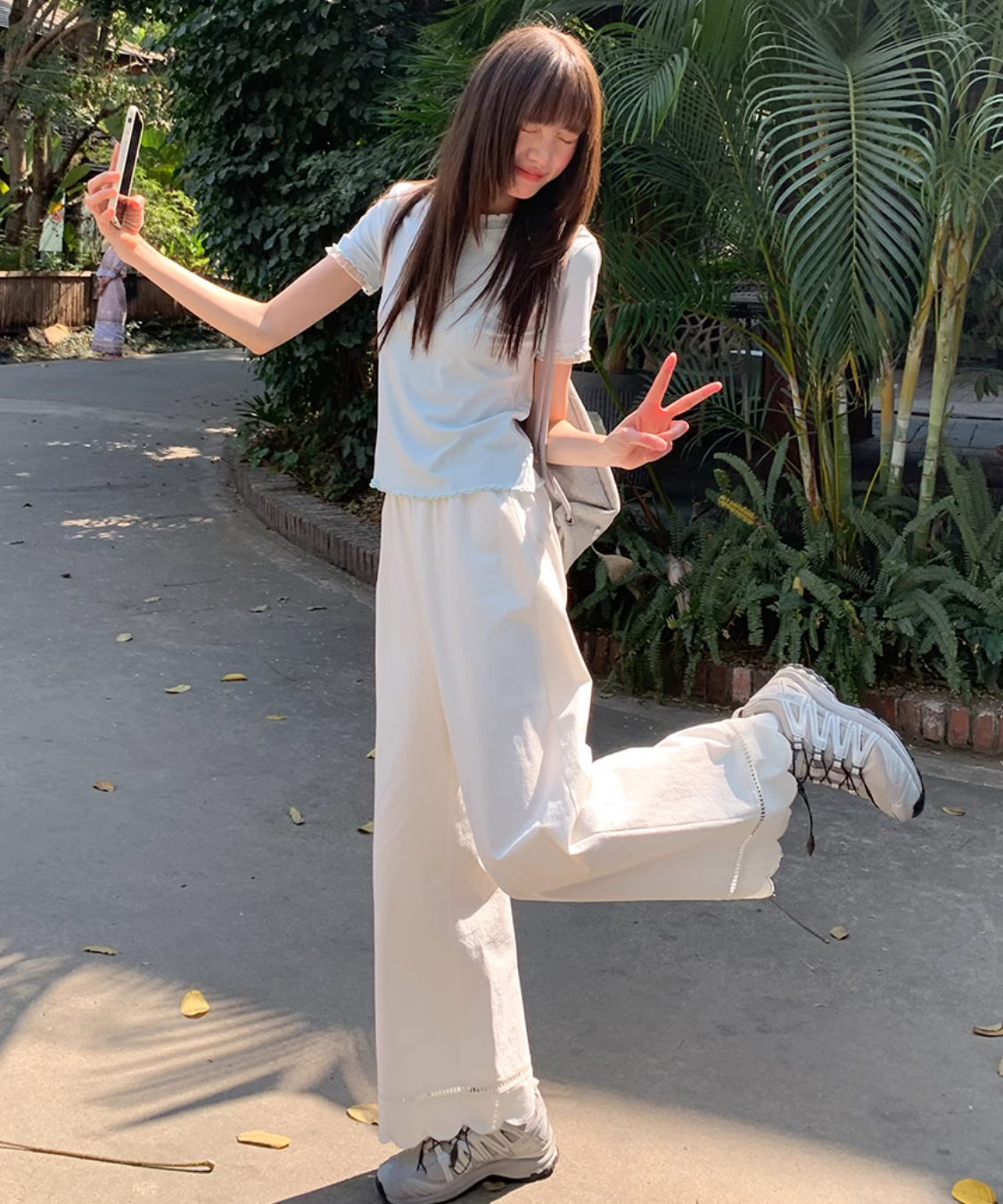 スカラップヘムワイドパンツ