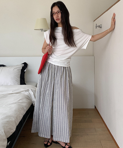 ストライプワイドシルエットパンツ