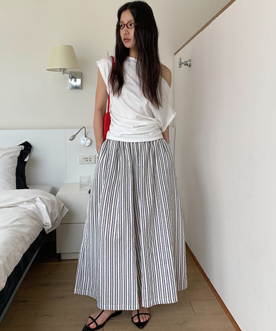 ストライプワイドシルエットパンツ