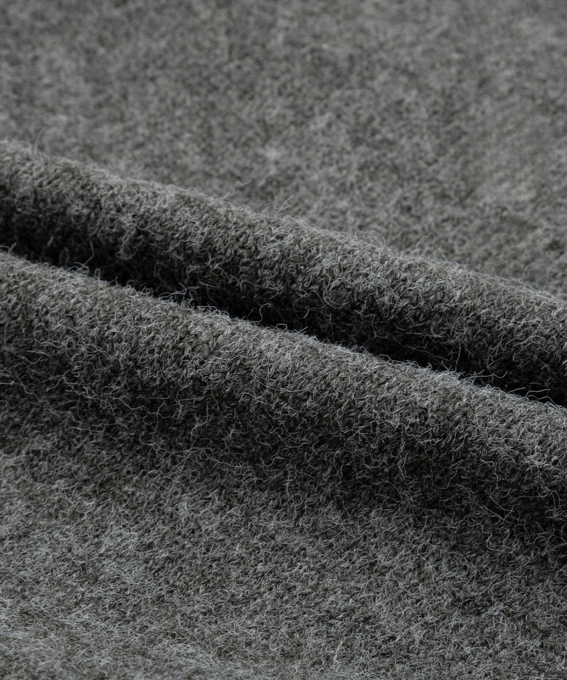 ドッグ柄クルーネックニットセーター