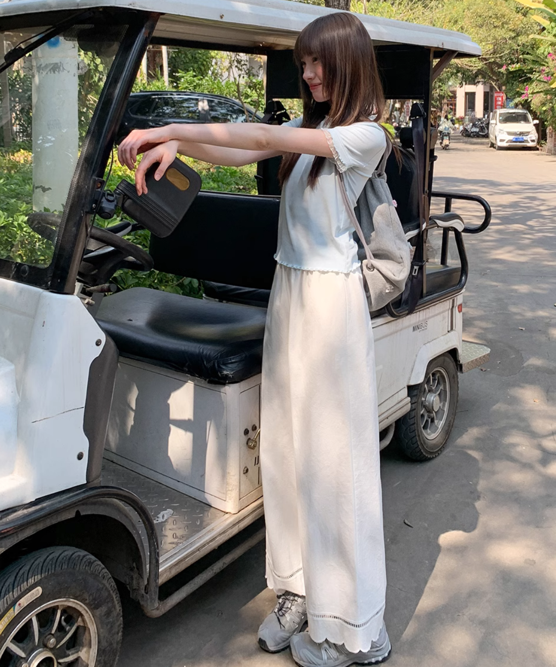 スカラップヘムワイドパンツ